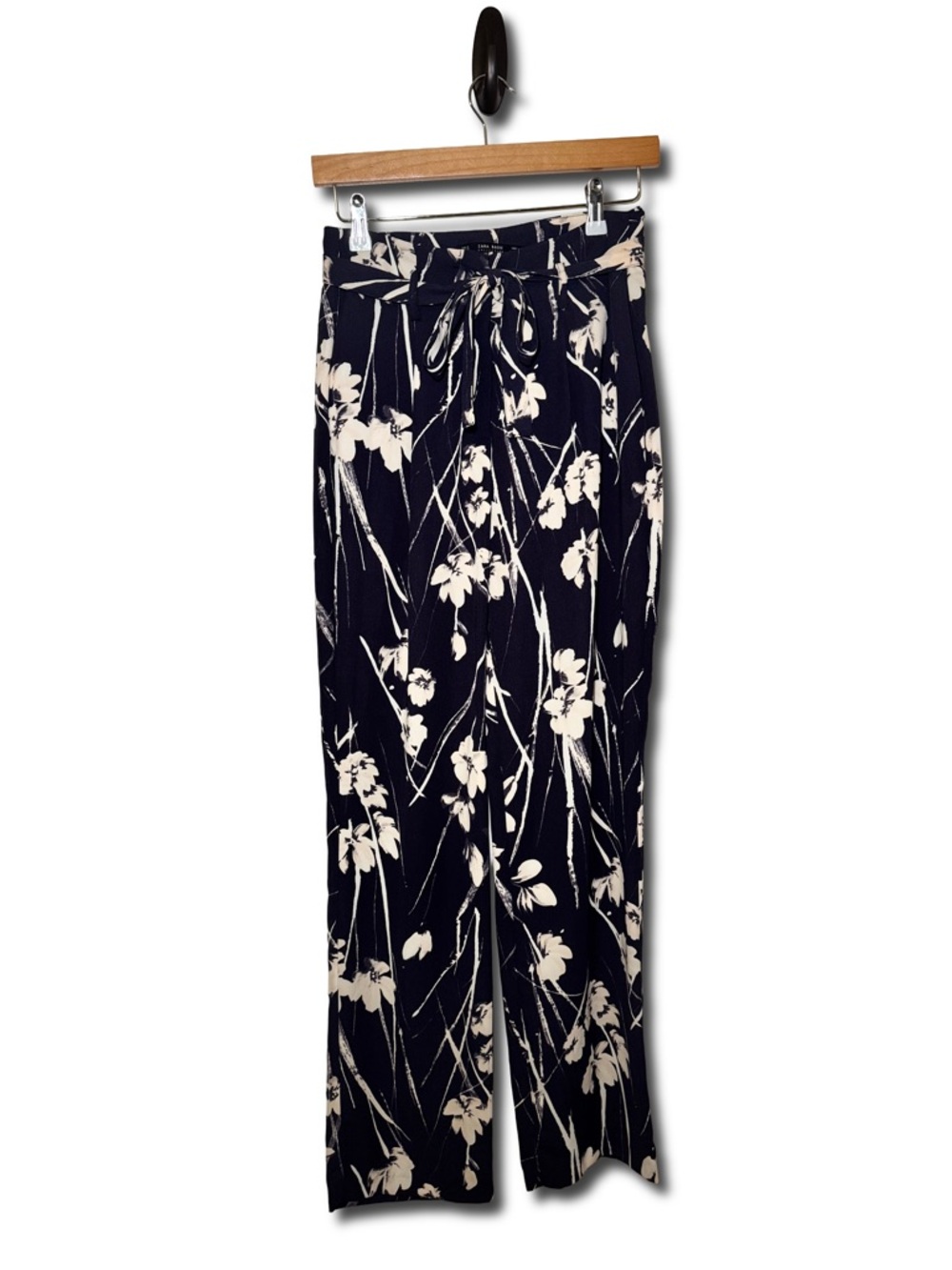 Zara Flowy Resortwear Floral Pants Casual Navy versatile